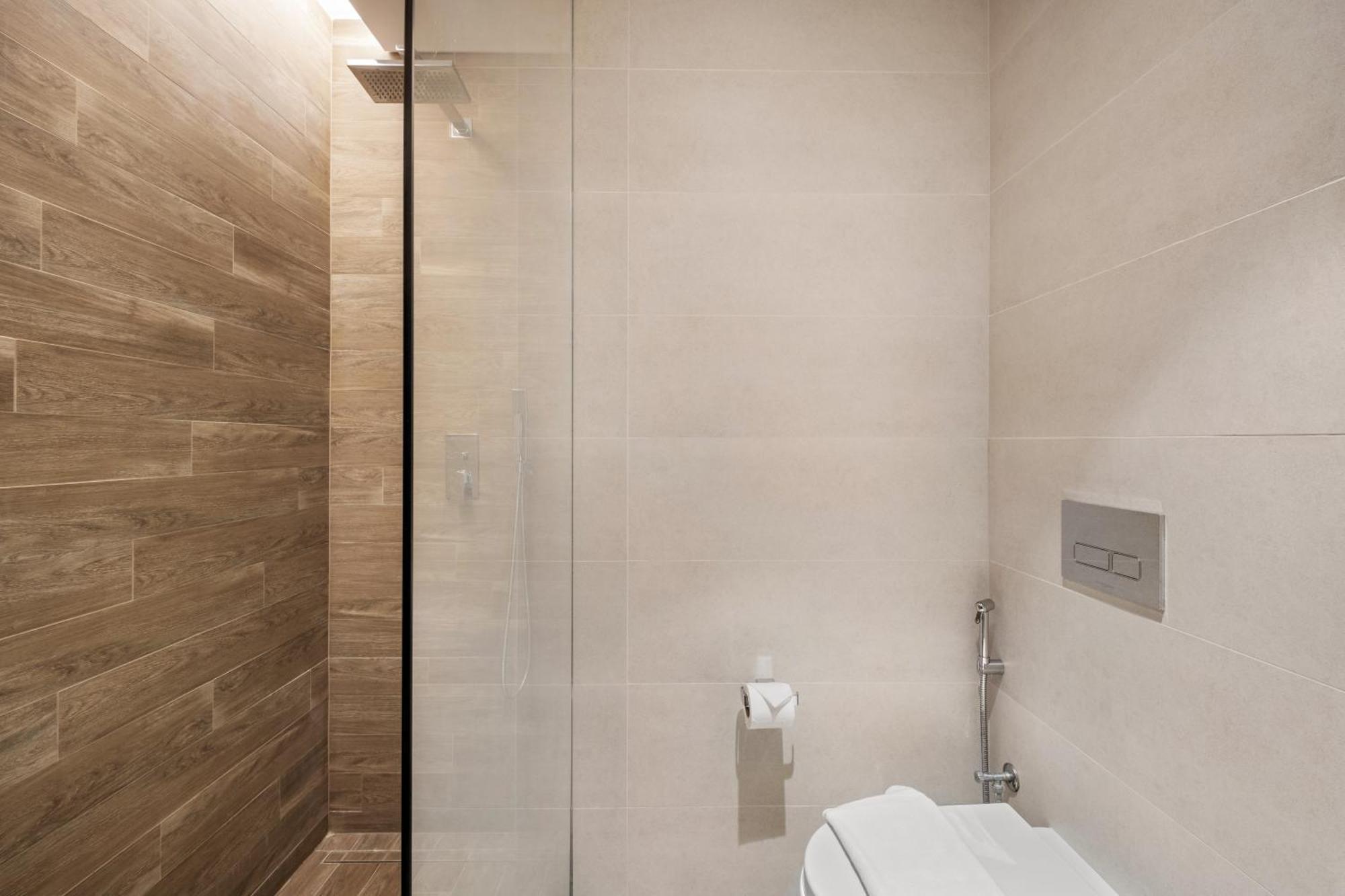 Lavish 4br With Sea View At Bluewaters L Pool & Gym